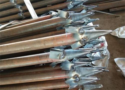 毛感乡管棚钢花管